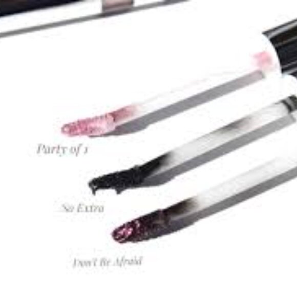 ESTEE EDIT FLUID METAL EYE SHADOW ~ 01 PARTY OF 1 ~ NEW IN BOX - Picture 2 of 2